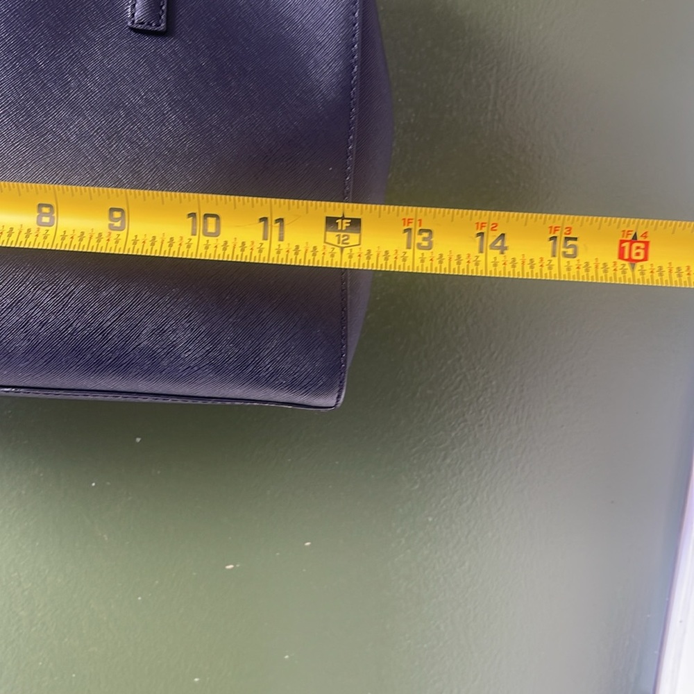 Kate Spade Medium Tote - Picture 2 of 11